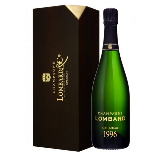 Champagne Lombard 1996. Botella de 75cl con cierre de corcho. Su etiqueta es transparente y en ella puede apreciarse, en color dorado, los nombres de la bodega y de este vino espumoso. En este caso, Champagne Lombard 1996.